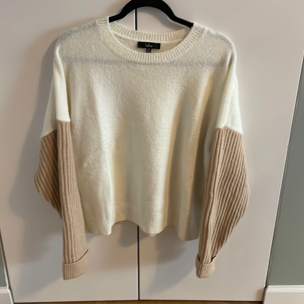 Lulu’s (M) Sweater